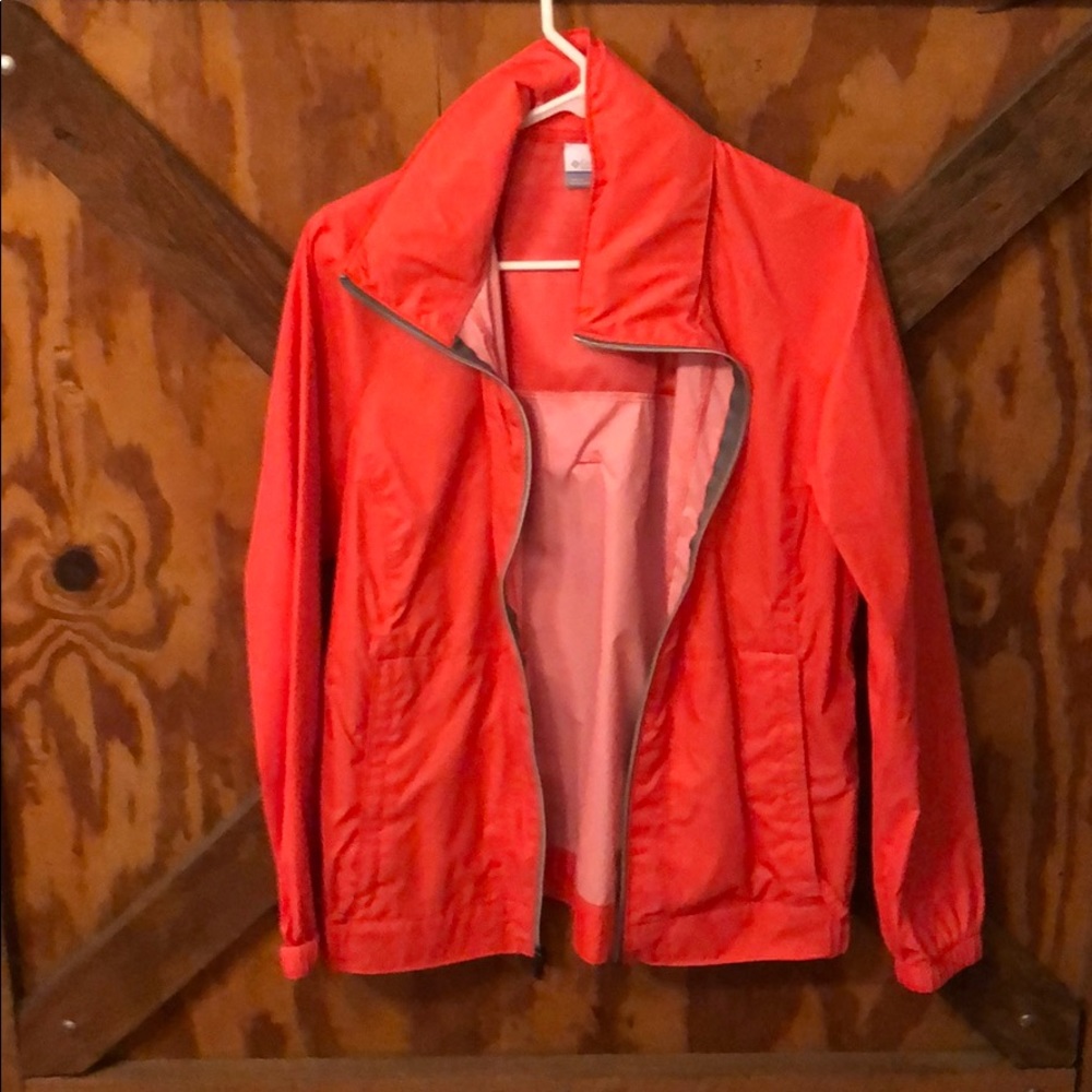 Women’s Columbia running rain jacket medium